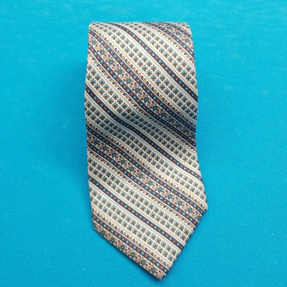 🔥Vintage🔥 Christian Dior all silk tie